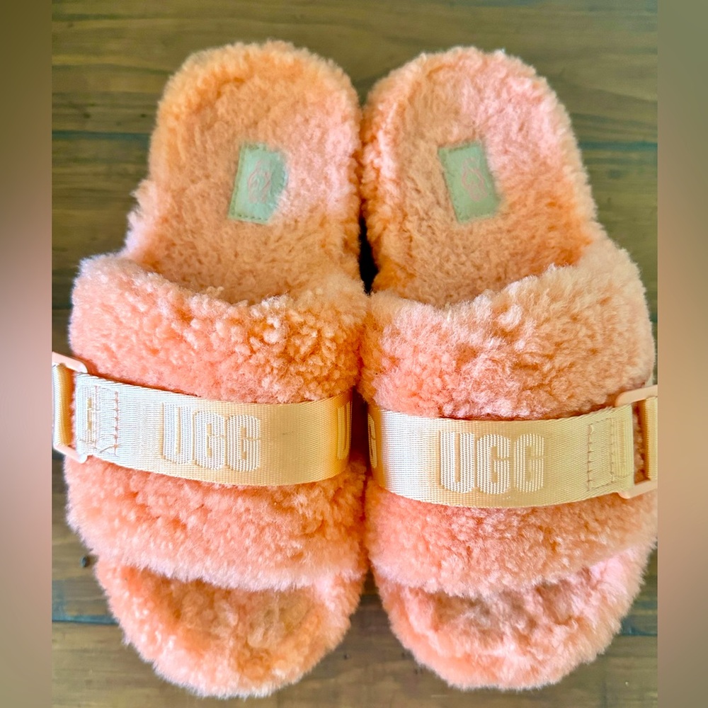 UGG Fluffita Platforms - Size 6 - Good Condition